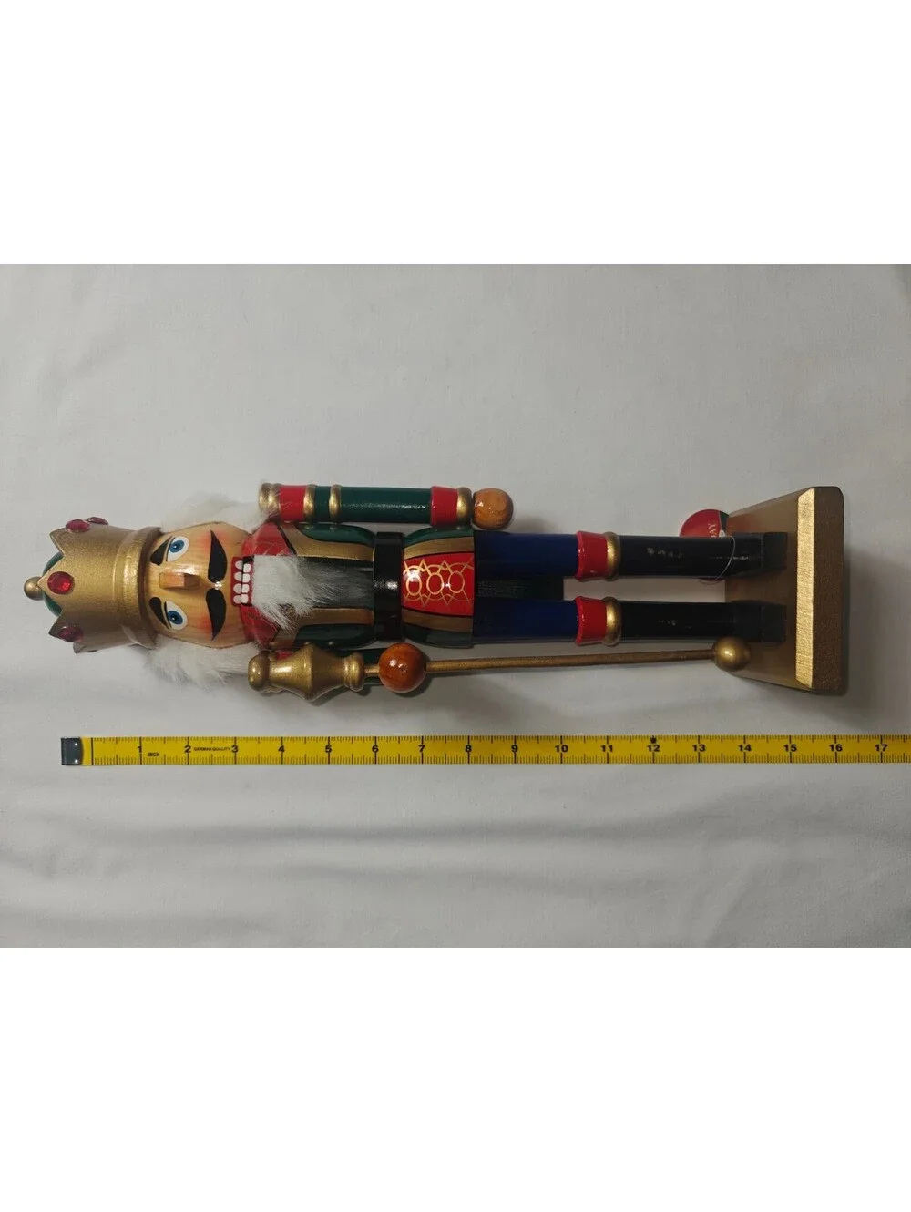 Santa's Workbench Soldier Nutcracker 15